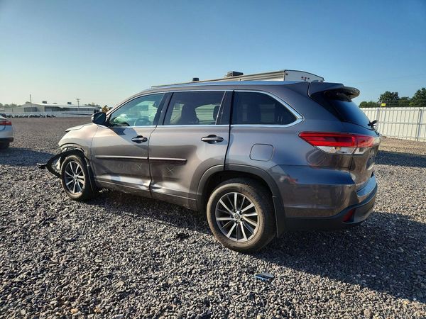 2017 TOYOTA HIGHLANDER SE/XLE