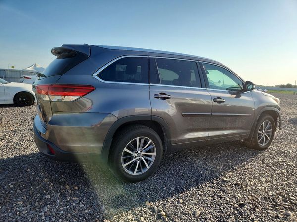 2017 TOYOTA HIGHLANDER SE/XLE