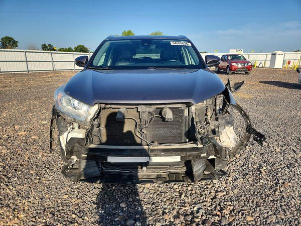 2017 TOYOTA HIGHLANDER SE/XLE