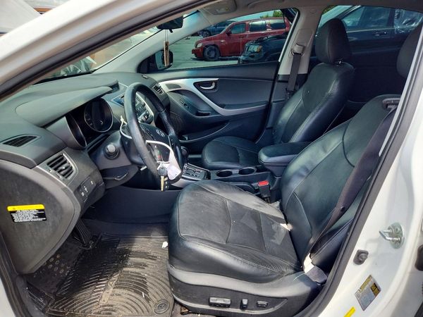 2013 HYUNDAI ELANTRA