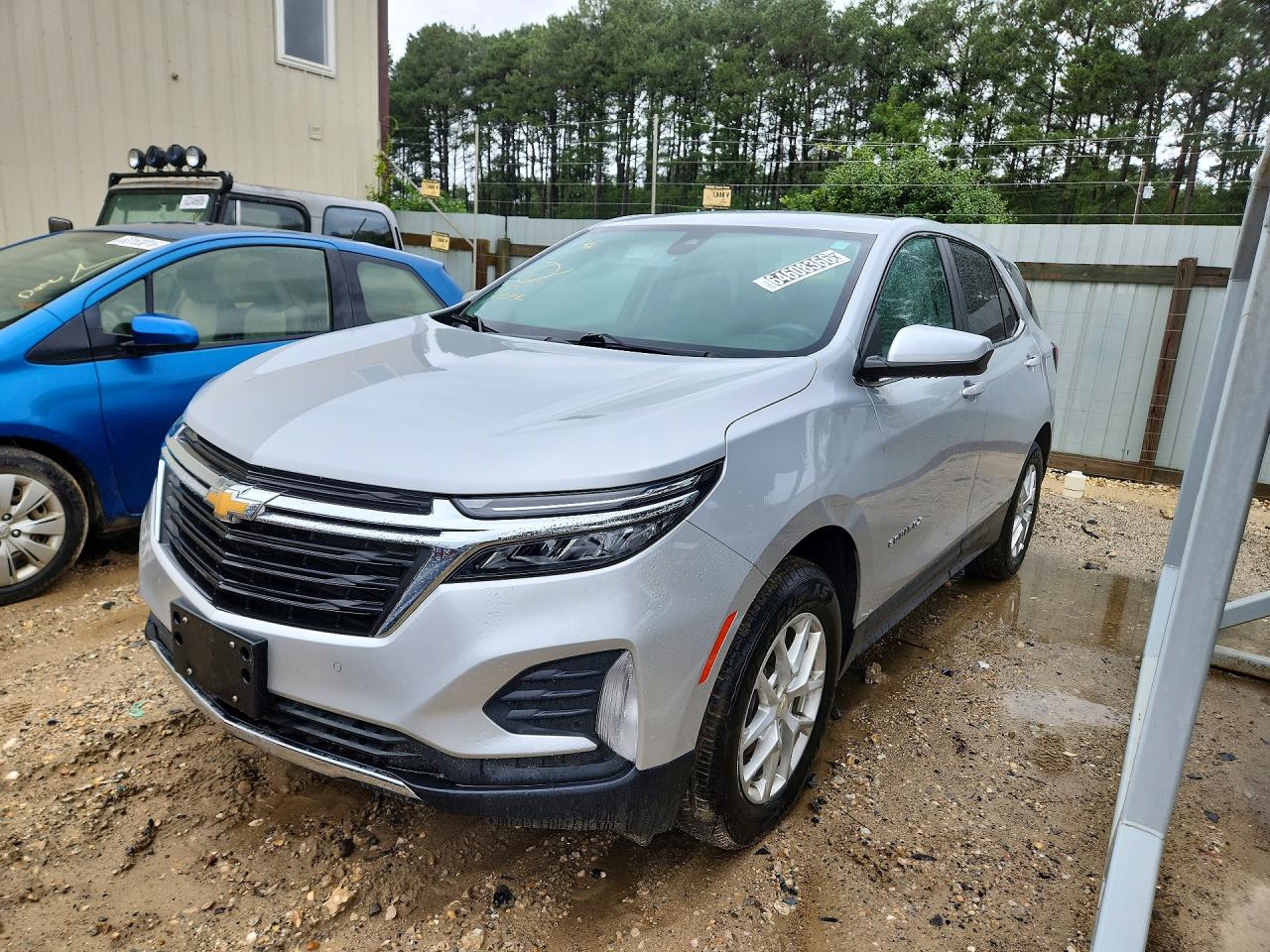 2022 CHEVROLET EQUINOX LT (2FL) — Front 3/4