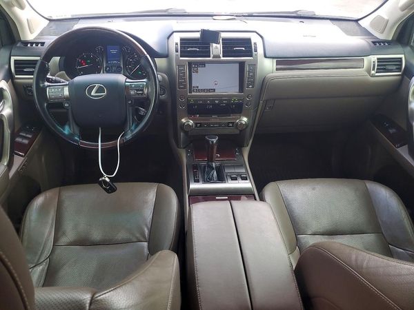 2017 LEXUS GX 460