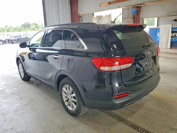 2017 KIA SORENTO L, LX
