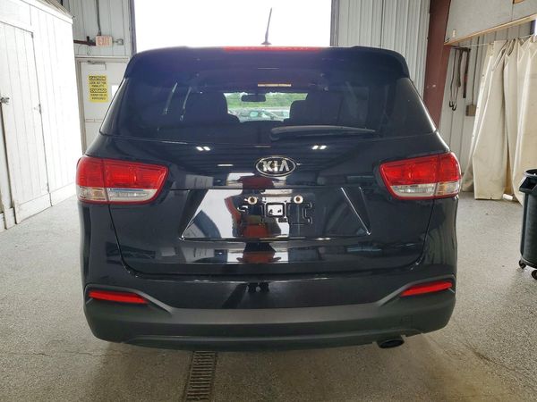 2017 KIA SORENTO L, LX