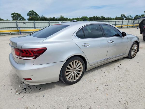 2013 LEXUS LS 460