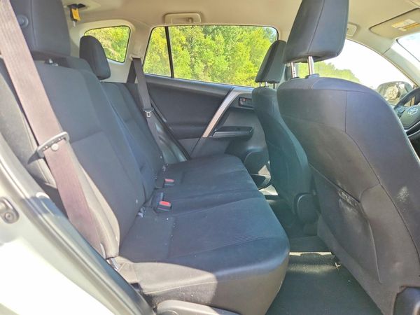 2017 TOYOTA RAV4 LE