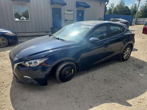 2016 MAZDA 3 SE