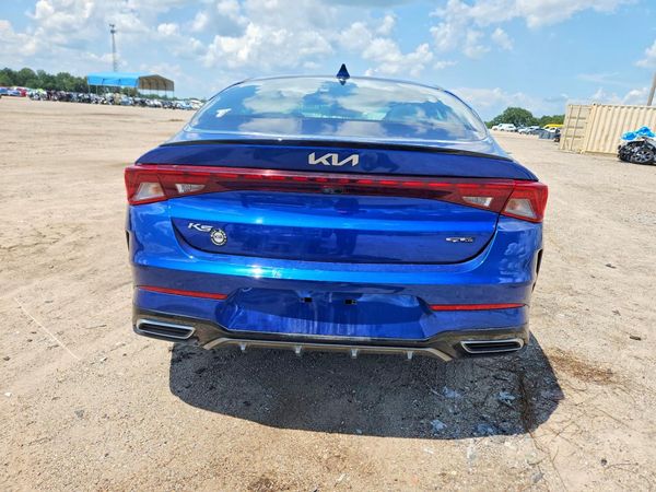 2022 KIA K5