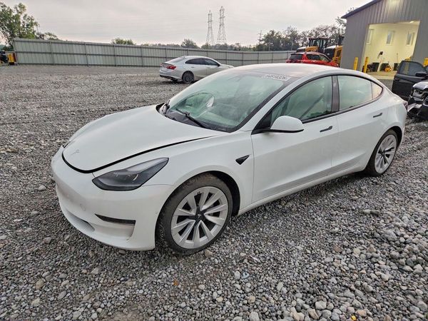 2021 TESLA MODEL 3