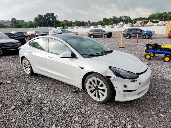 2021 TESLA MODEL 3