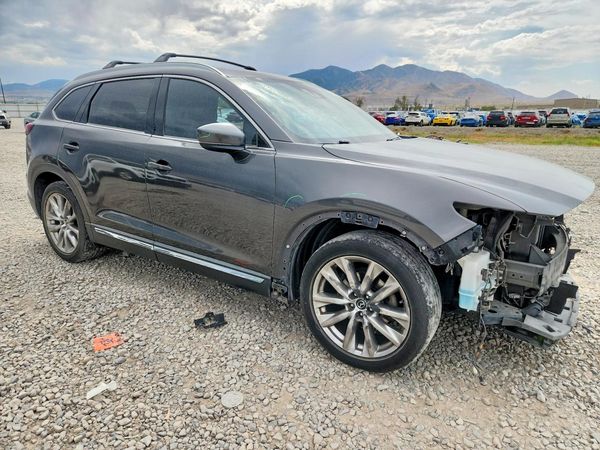2017 MAZDA CX-9 Signature