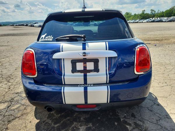 2015 MINI COOPER