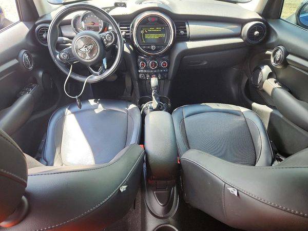 2015 MINI COOPER