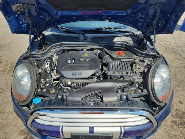 2015 MINI COOPER