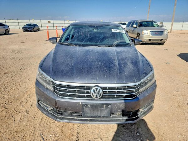 2018 VOLKSWAGEN PASSAT