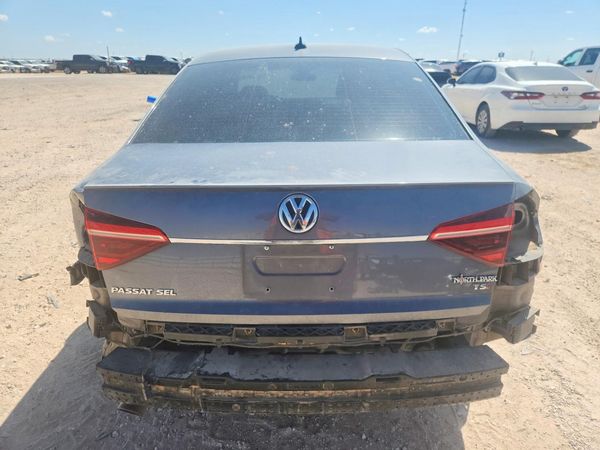 2018 VOLKSWAGEN PASSAT