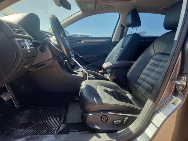 2018 VOLKSWAGEN PASSAT