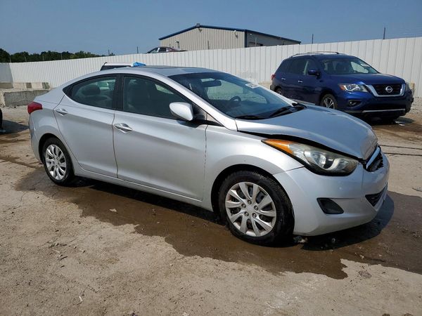 2012 HYUNDAI ELANTRA GLS(Middle grade)