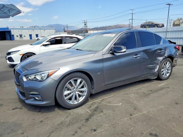 2015 INFINITI Q50
