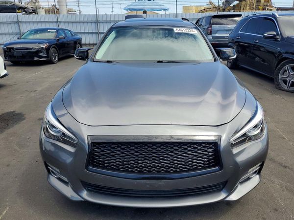 2015 INFINITI Q50