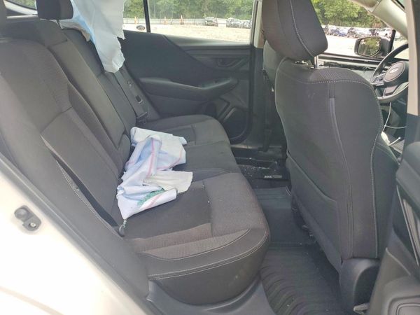 2020 SUBARU OUTBACK Base