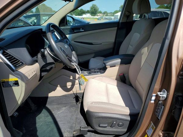 2016 HYUNDAI TUCSON