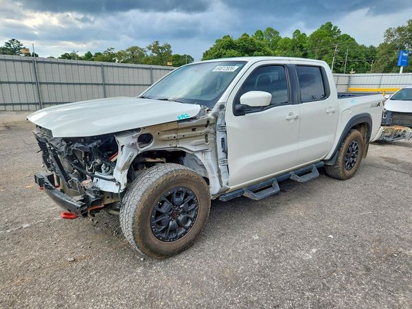 2022 NISSAN FRONTIER Crew Cab
