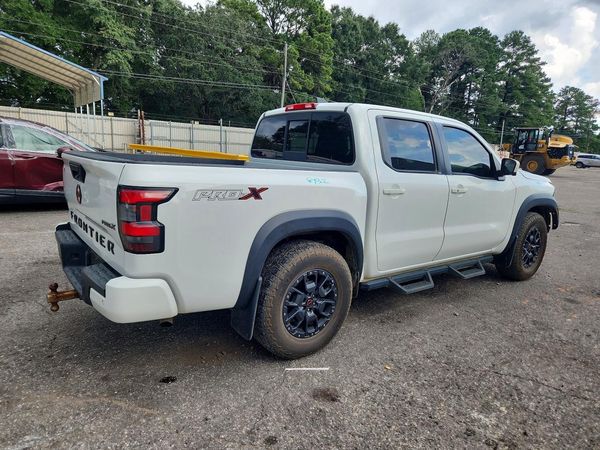 2022 NISSAN FRONTIER Crew Cab