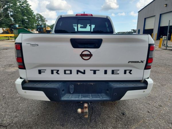 2022 NISSAN FRONTIER Crew Cab