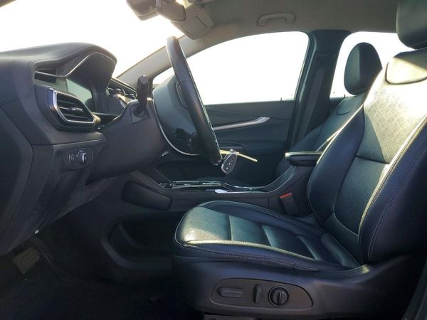 2022 CHEVROLET BOLT LT — DENT