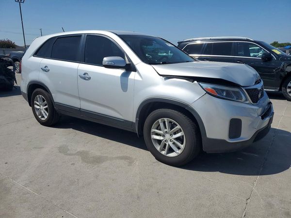 2014 KIA SORENTO Base/ LX