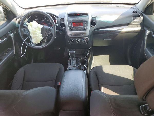 2014 KIA SORENTO Base/ LX