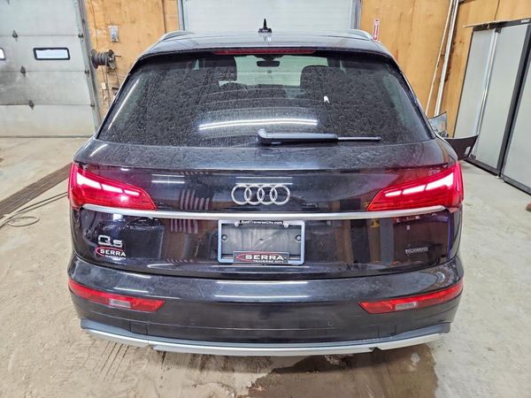 2021 AUDI Q5 quattro Premium