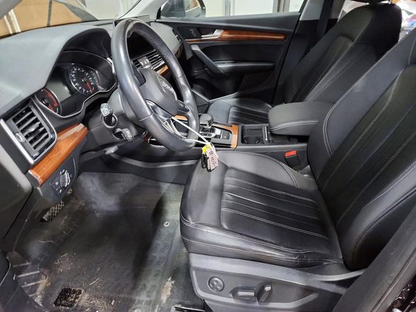 2021 AUDI Q5 quattro Premium