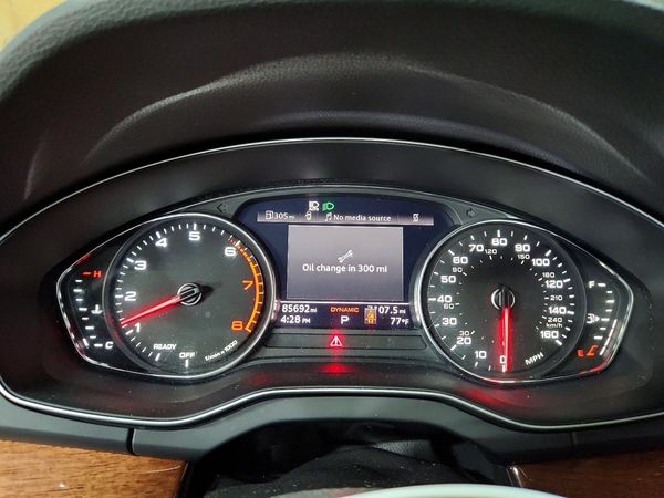 2021 AUDI Q5 quattro Premium