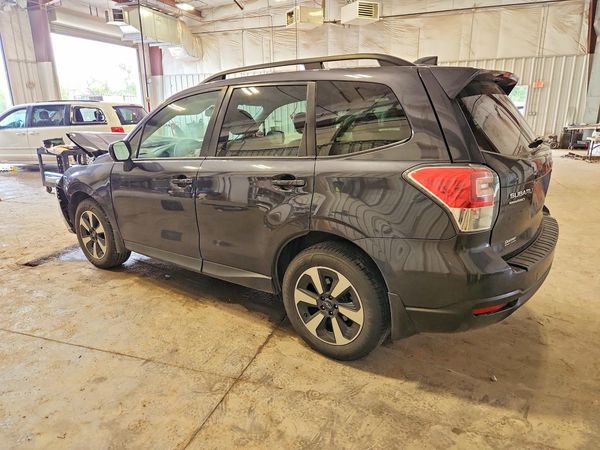 2018 SUBARU FORESTER