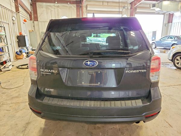 2018 SUBARU FORESTER