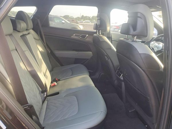 2025 KIA SPORTAGE X-LINE