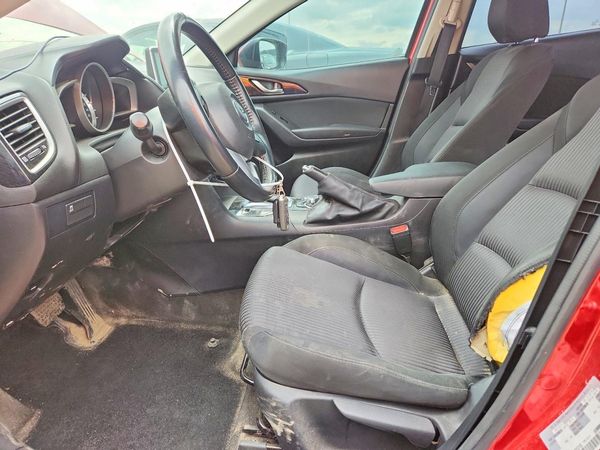 2016 MAZDA 3