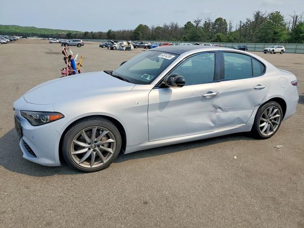 2024 ALFA ROMEO GIULIA TI AWD