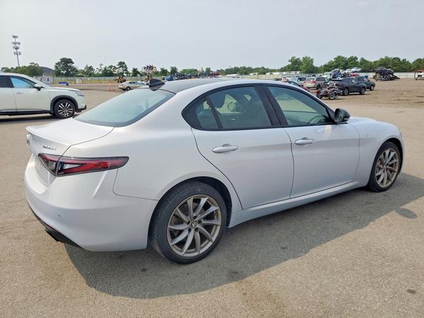 2024 ALFA ROMEO GIULIA TI AWD