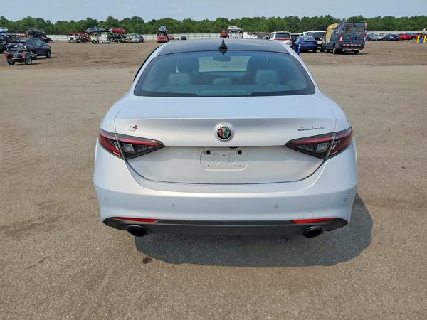 2024 ALFA ROMEO GIULIA TI AWD