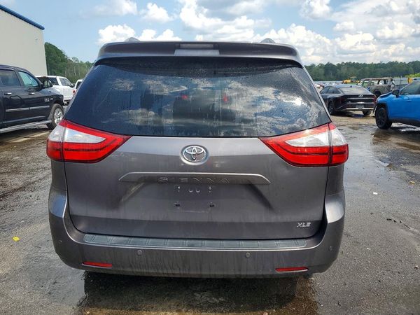 2015 TOYOTA SIENNA