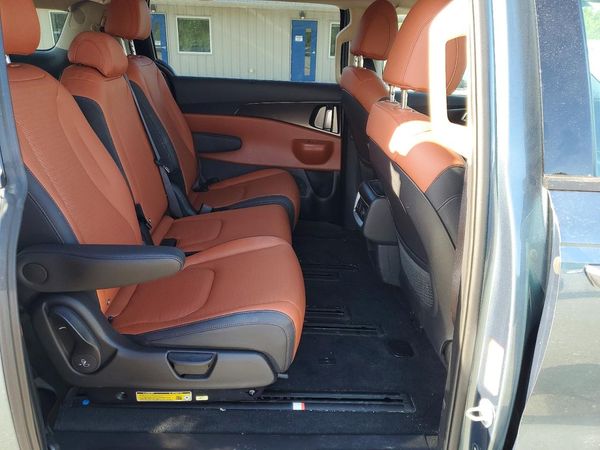 2026 KIA CARNIVAL HYBRID