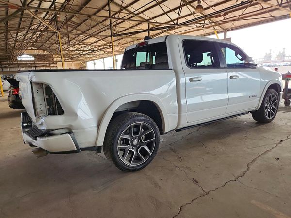 2019 RAM 1500 LARAMIE CREW CAB 4X2