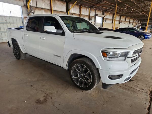 2019 RAM 1500 LARAMIE CREW CAB 4X2