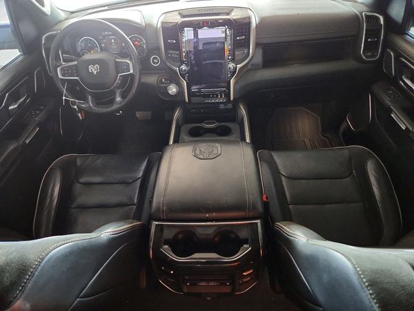 2019 RAM 1500 LARAMIE CREW CAB 4X2