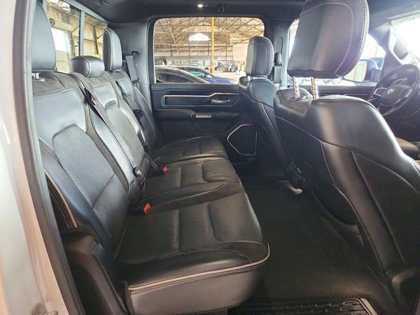 2019 RAM 1500 LARAMIE CREW CAB 4X2