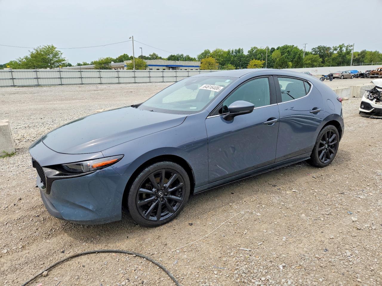 2022 MAZDA 3 Premium Package