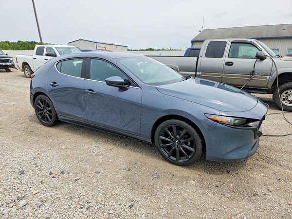 2022 MAZDA 3 Premium Package